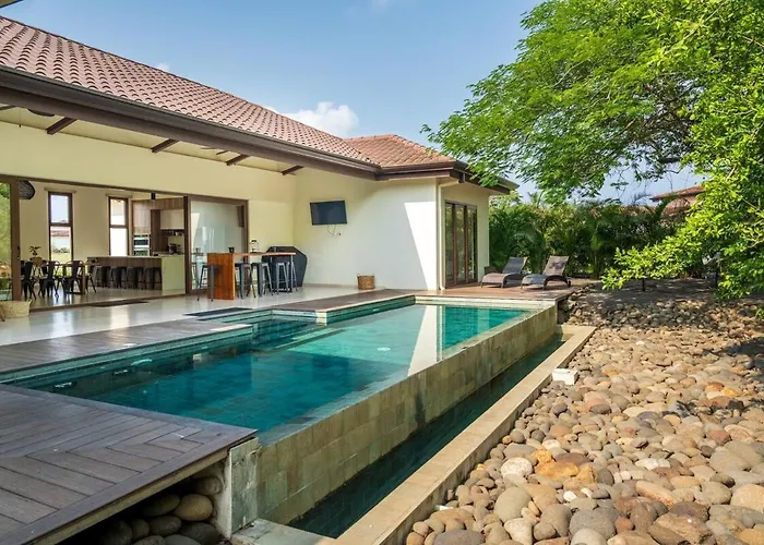 La Perla Cozy 3br Sleeps 10 Hacienda Pinilla Villa *