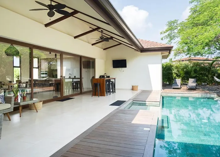 La Perla Cozy 3br Sleeps 10 Hacienda Pinilla